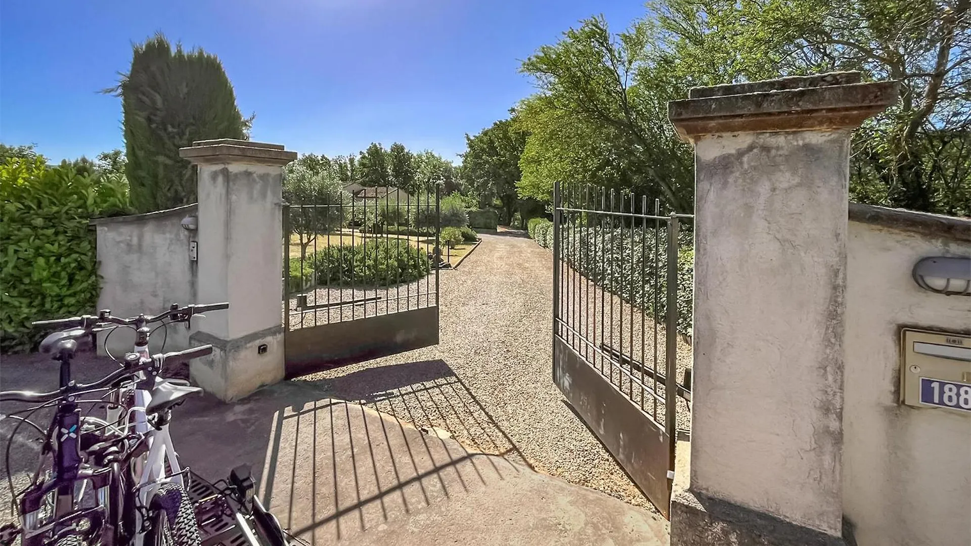 Cozy Home In Salernes With Wifi 0*,